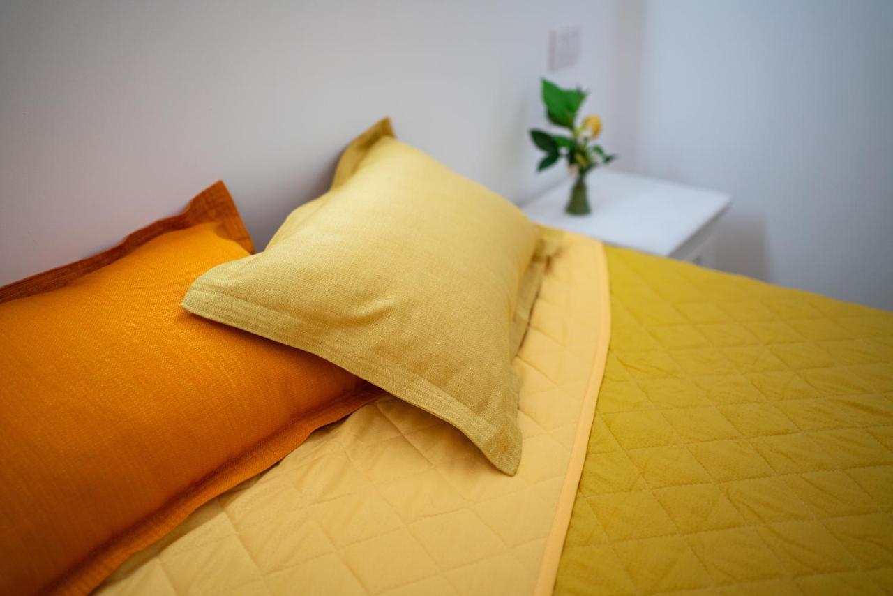 L' Angolo Dei Poeti - Bed And Breakfast Bari Extérieur photo