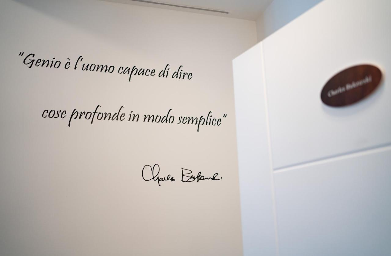 L' Angolo Dei Poeti - Bed And Breakfast Bari Extérieur photo